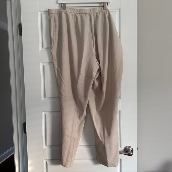Free! Focus 2000 woman tan pants - Picture 2 of 3